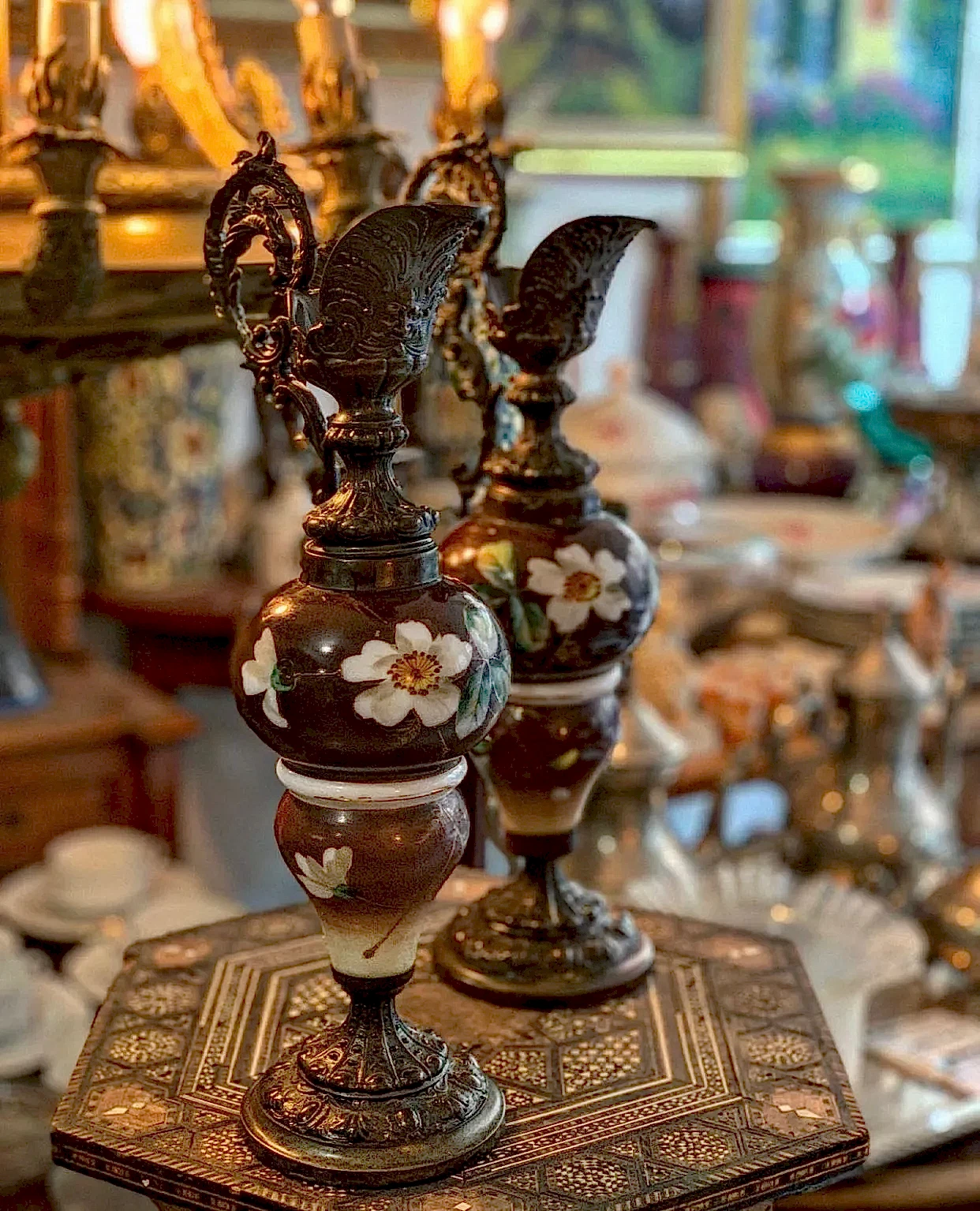 Kadıköy Antikacı Antika Eşya Alımı-Kadıköy Antika Alanlar-İstanbul Antika Alanlar-Antika Alanlar-Kalem Alanlar-Halı Alanlar-Gümüş Alanlar